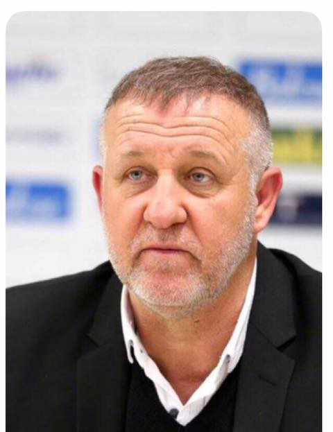 mesut bakkal saç ekimi sonrası.jpg